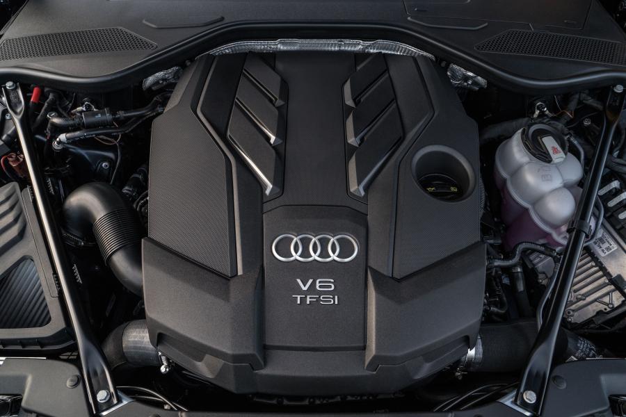 Моторный отсек Audi A8 L 3.0 TFSI Quattro (D5) 2018 года  (NA) (фото 19 из 40)